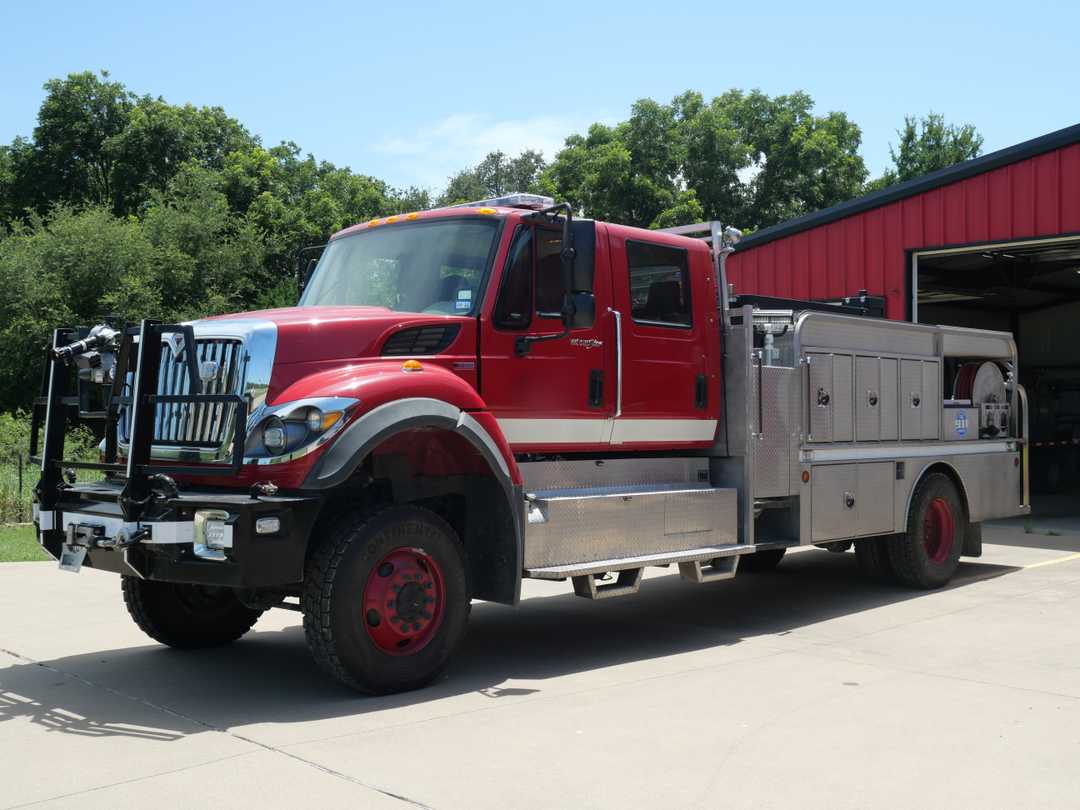 2015 International 7400 Crew Cab 4X4 Brush Truck