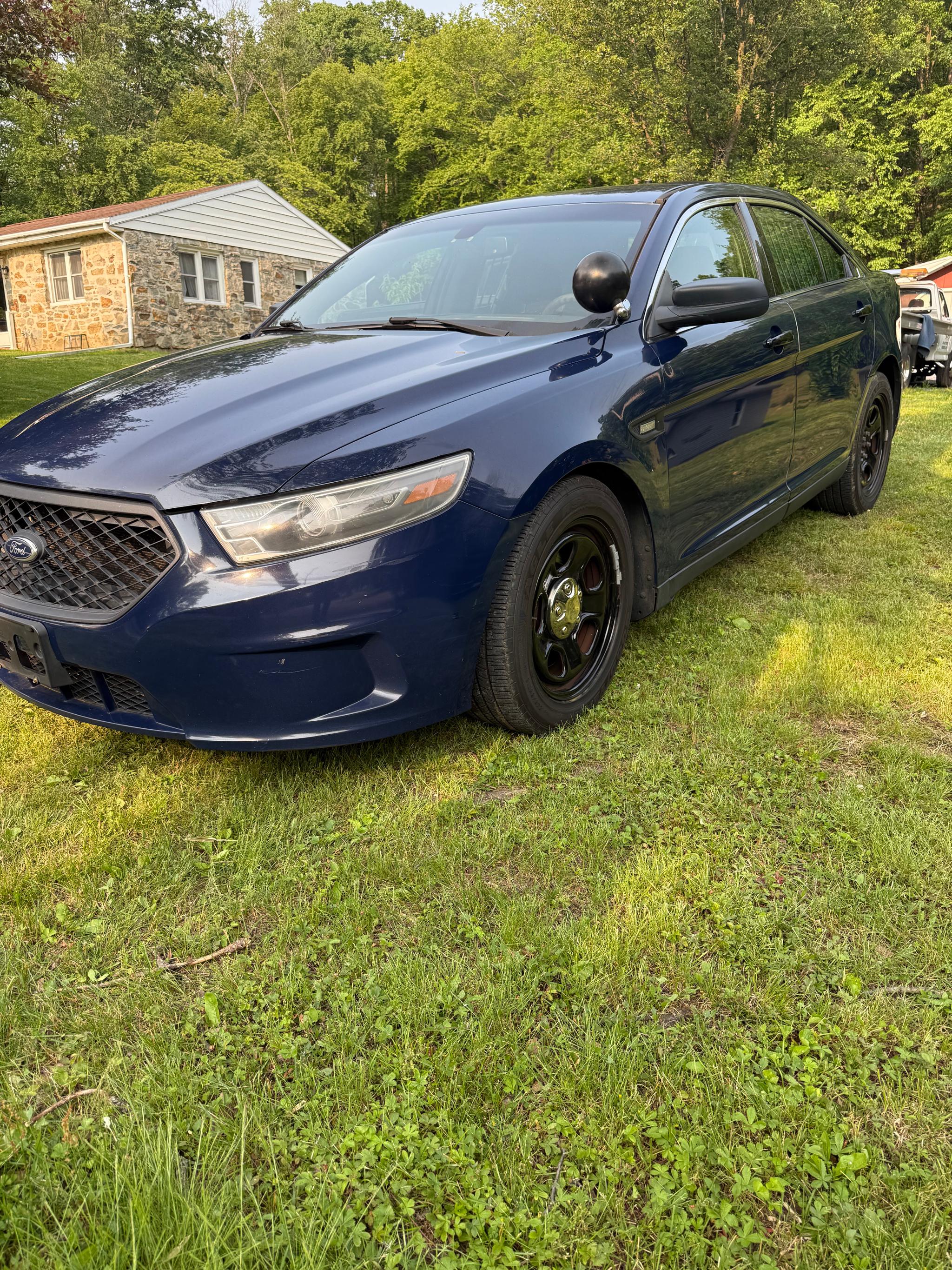 2015 Ford Police Interceptor - image 2
