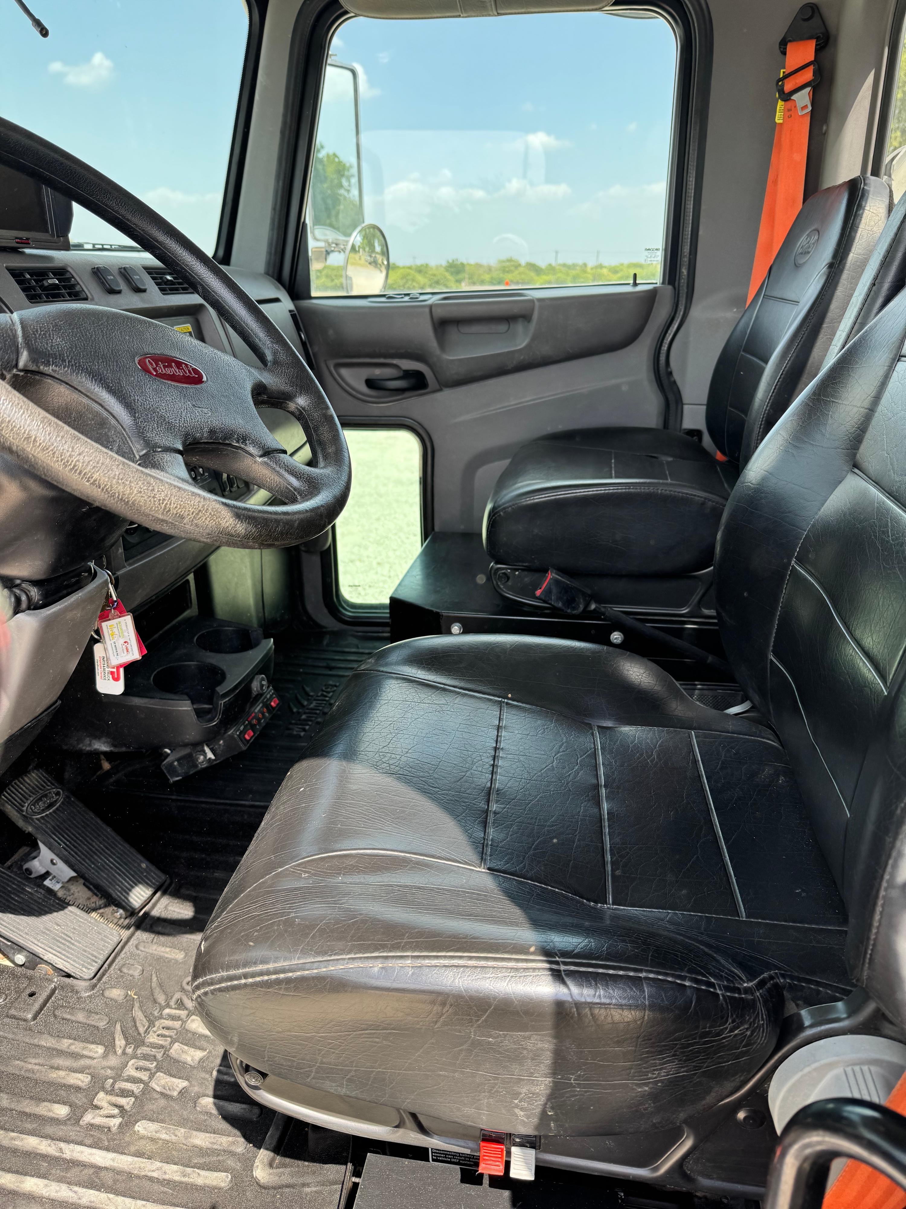 2019 Peterbilt X-Vac Hydrovac - image 8