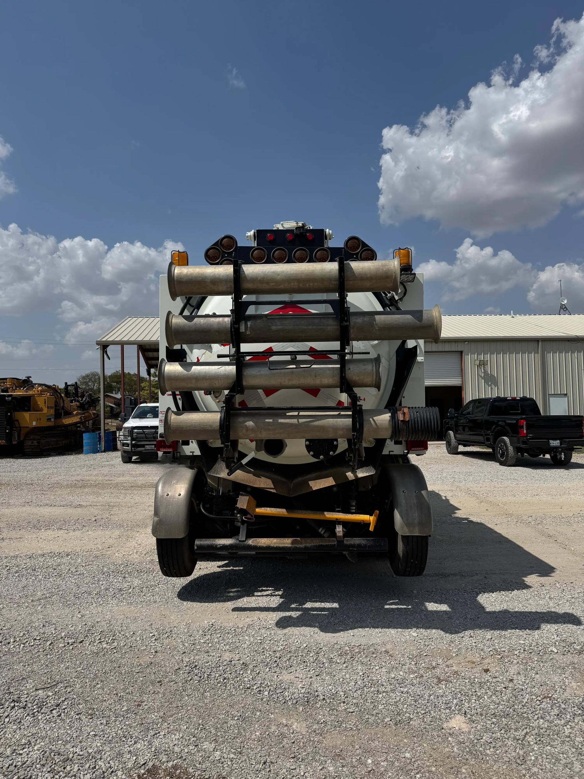 2019 Peterbilt X-Vac Hydrovac - image 4