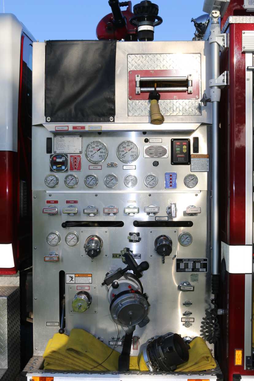 2008 E-One International Pumper — photo 7