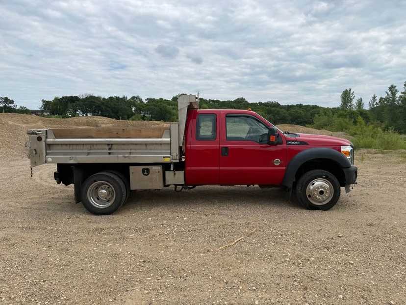 2015 Ford F550 Dump Truck — photo 4