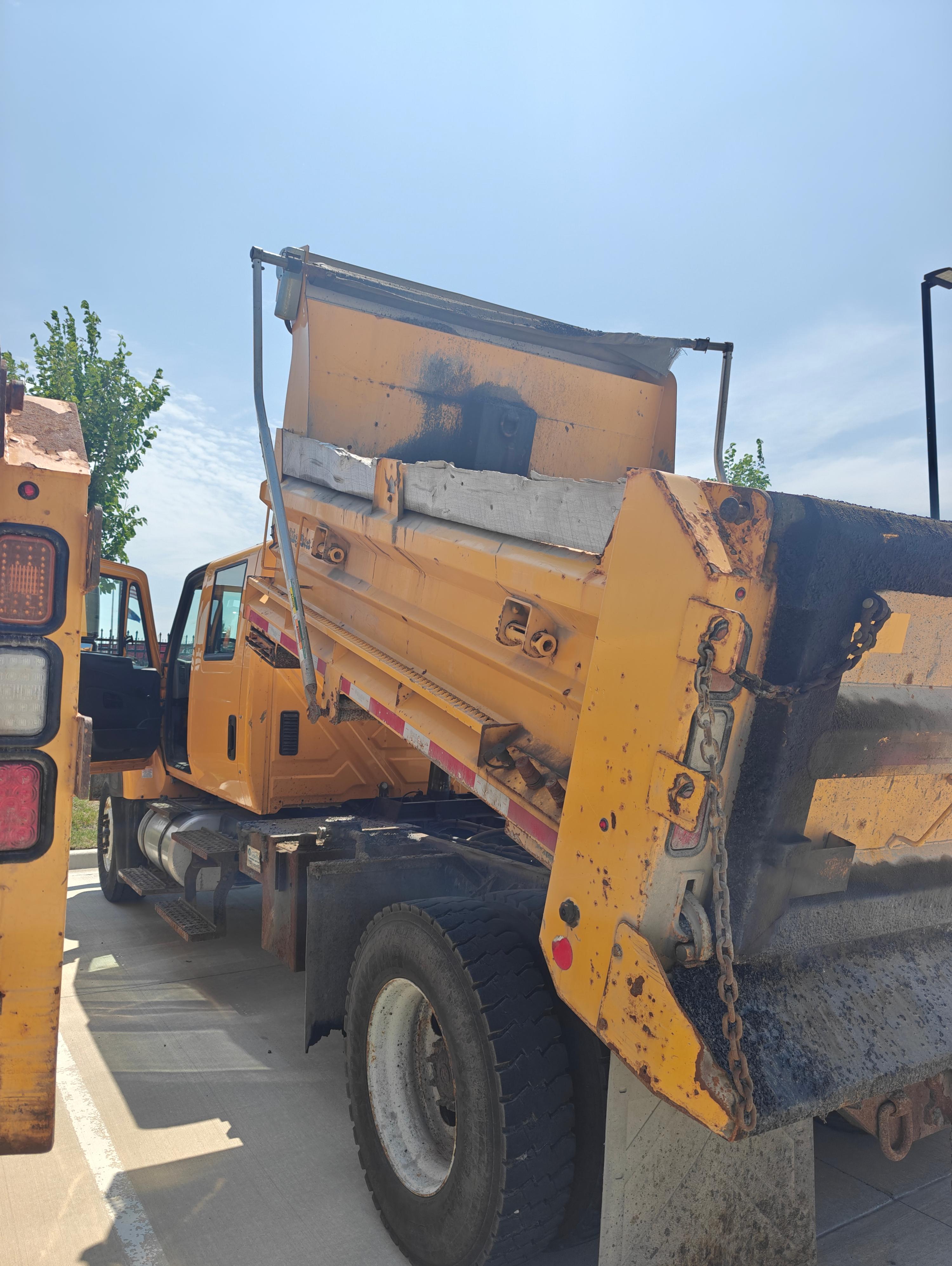 Low mile Municipal dumps - image 4