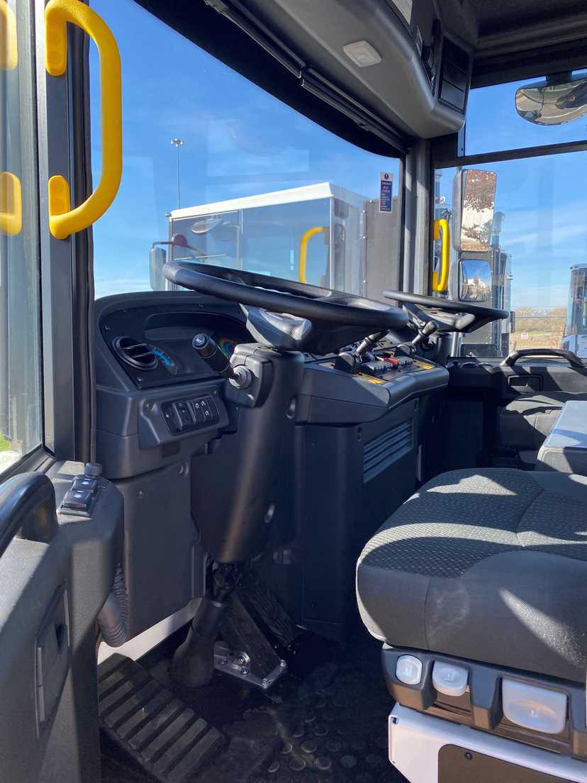 New 2024 Dennis Eagle Cab and Chassis Save up to 50k — photo 2