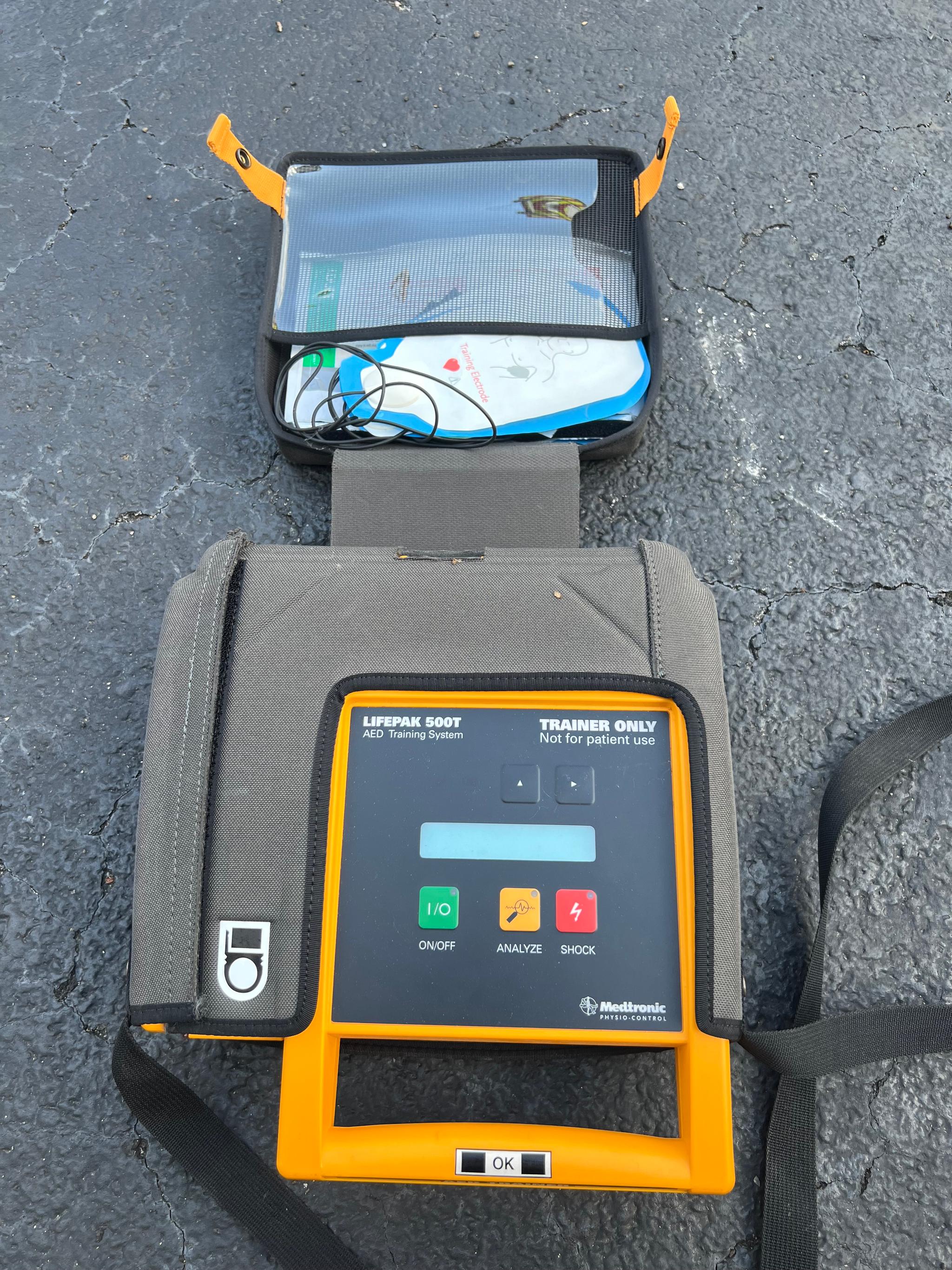 Lifepak 500T AED (Training Unit) - image 2