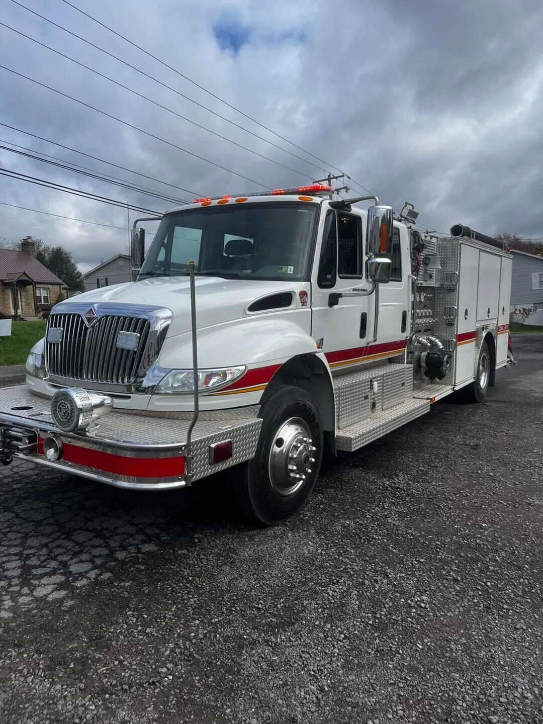 2004 E-One Engine/Rescue