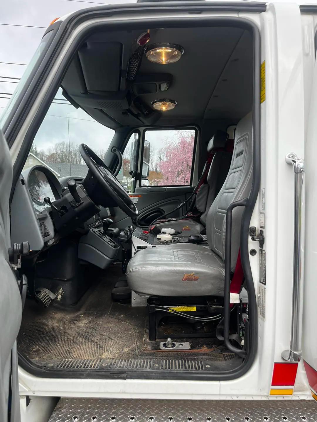 2004 E-One Engine/Rescue