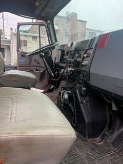 1994 International Pumper - image 16