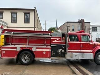 1994 International Pumper - image 3