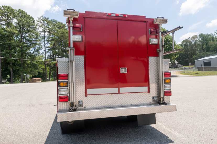 2003 GMC Squad — photo 7