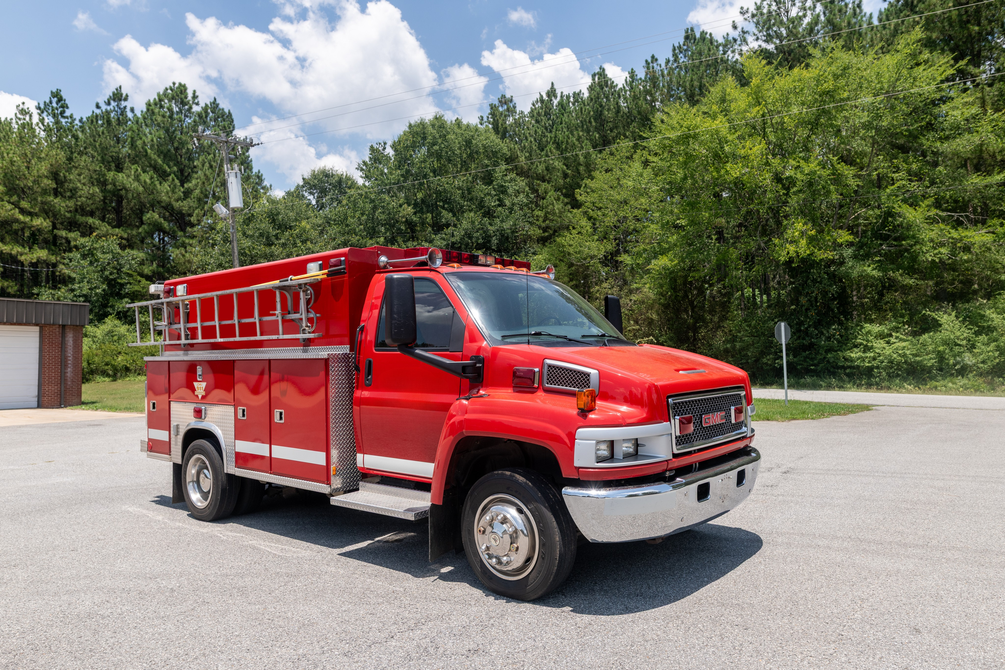 2003 GMC Squad - image 4