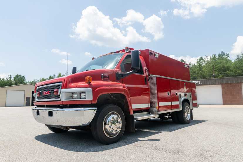 2003 GMC Squad — photo 3