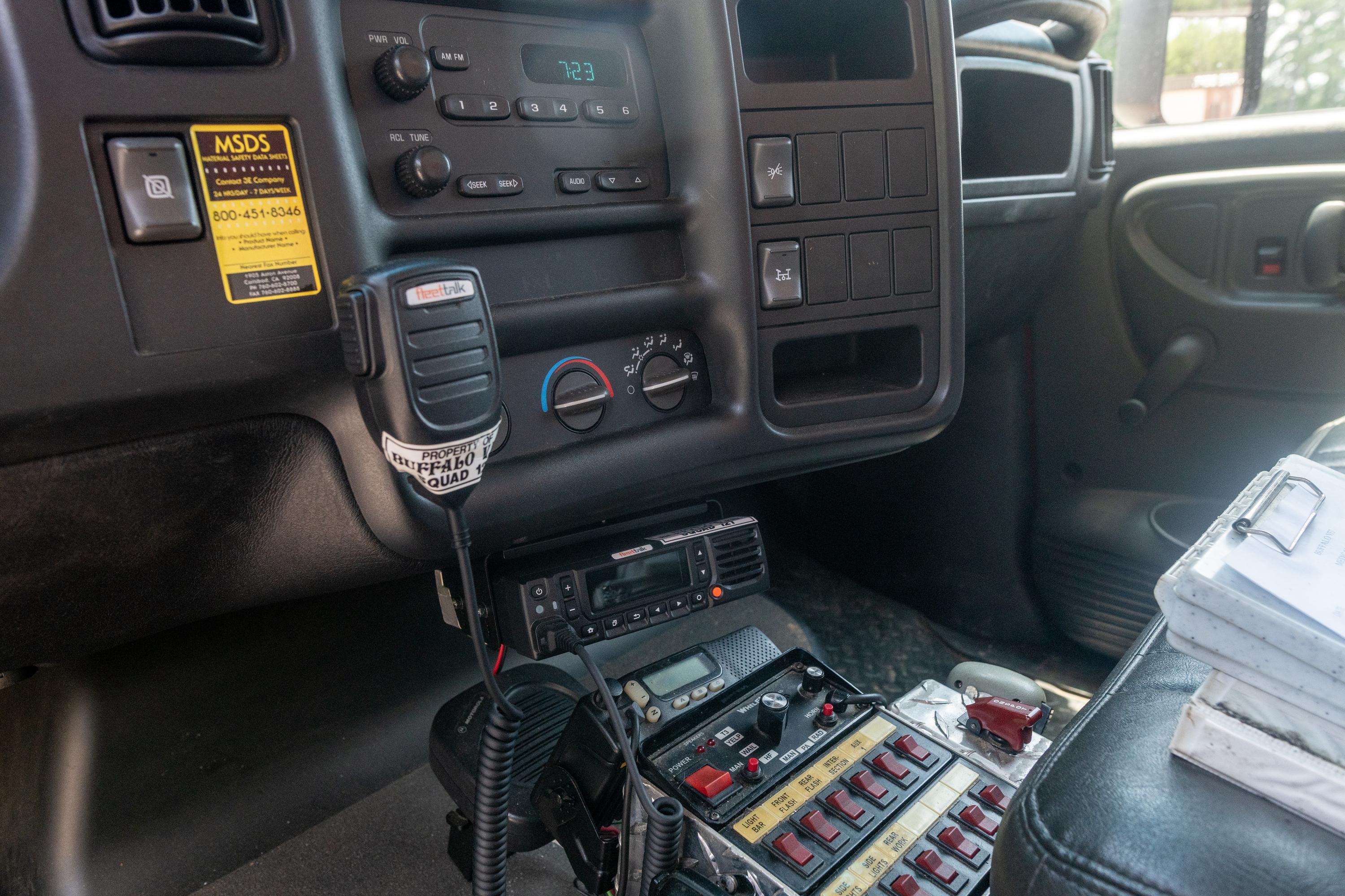 2003 GMC Squad - image 22