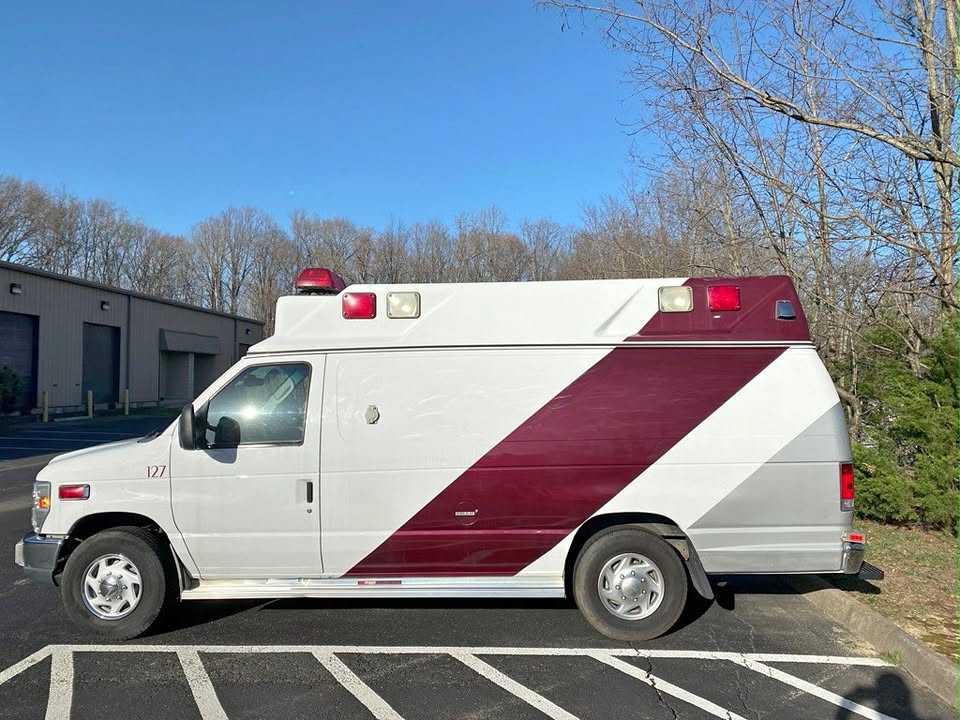 2010 Ford Type 2 Ambulance