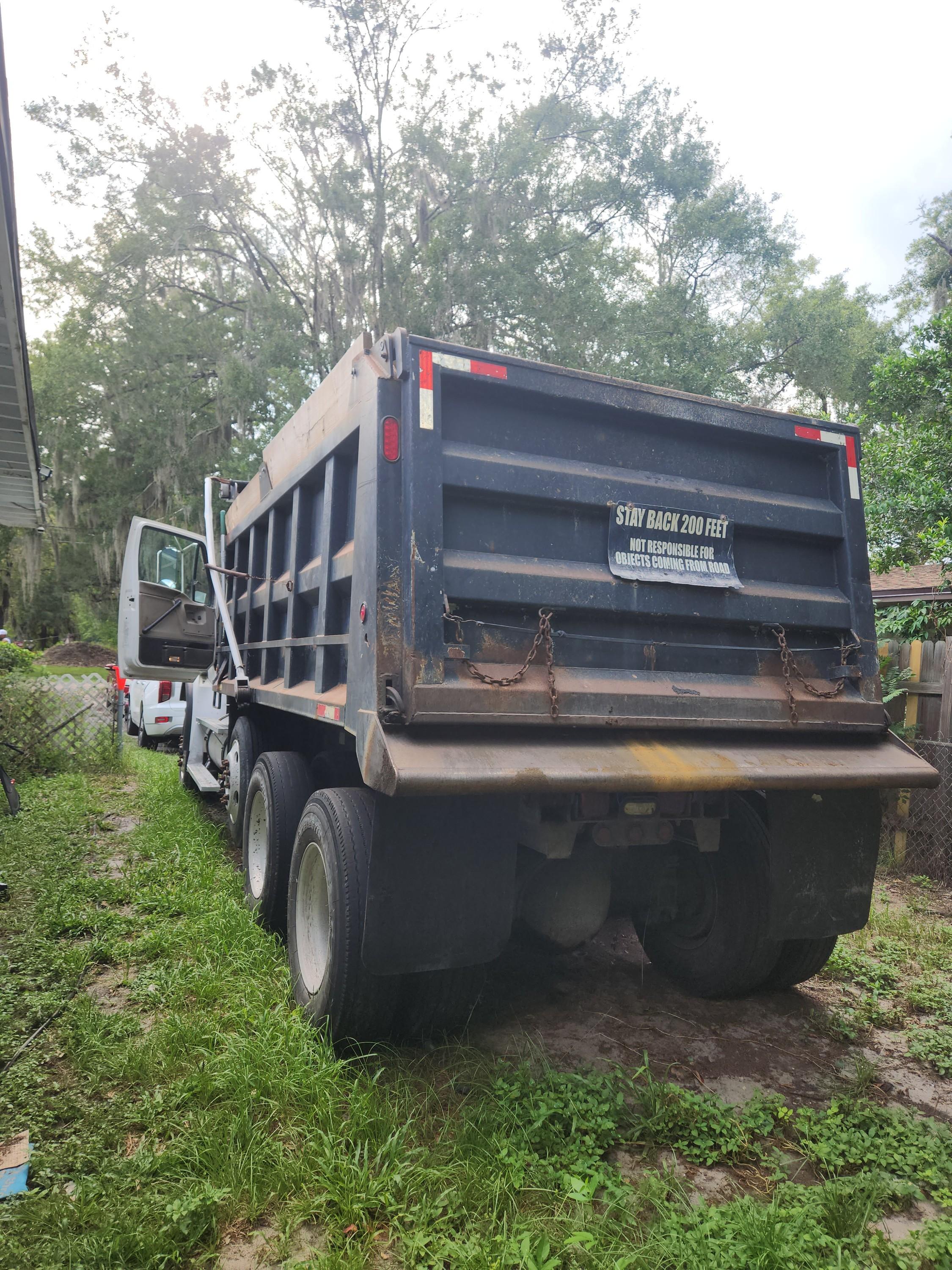 2006 Sterling LT9500 Dump Truck - image 3