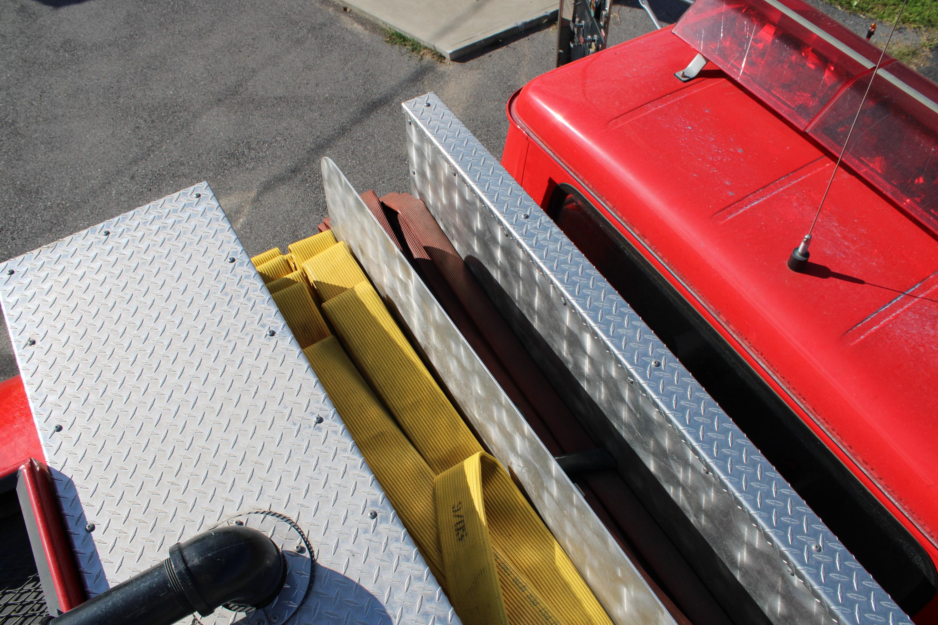 2002 International Tanker 1000/3000 - image 23