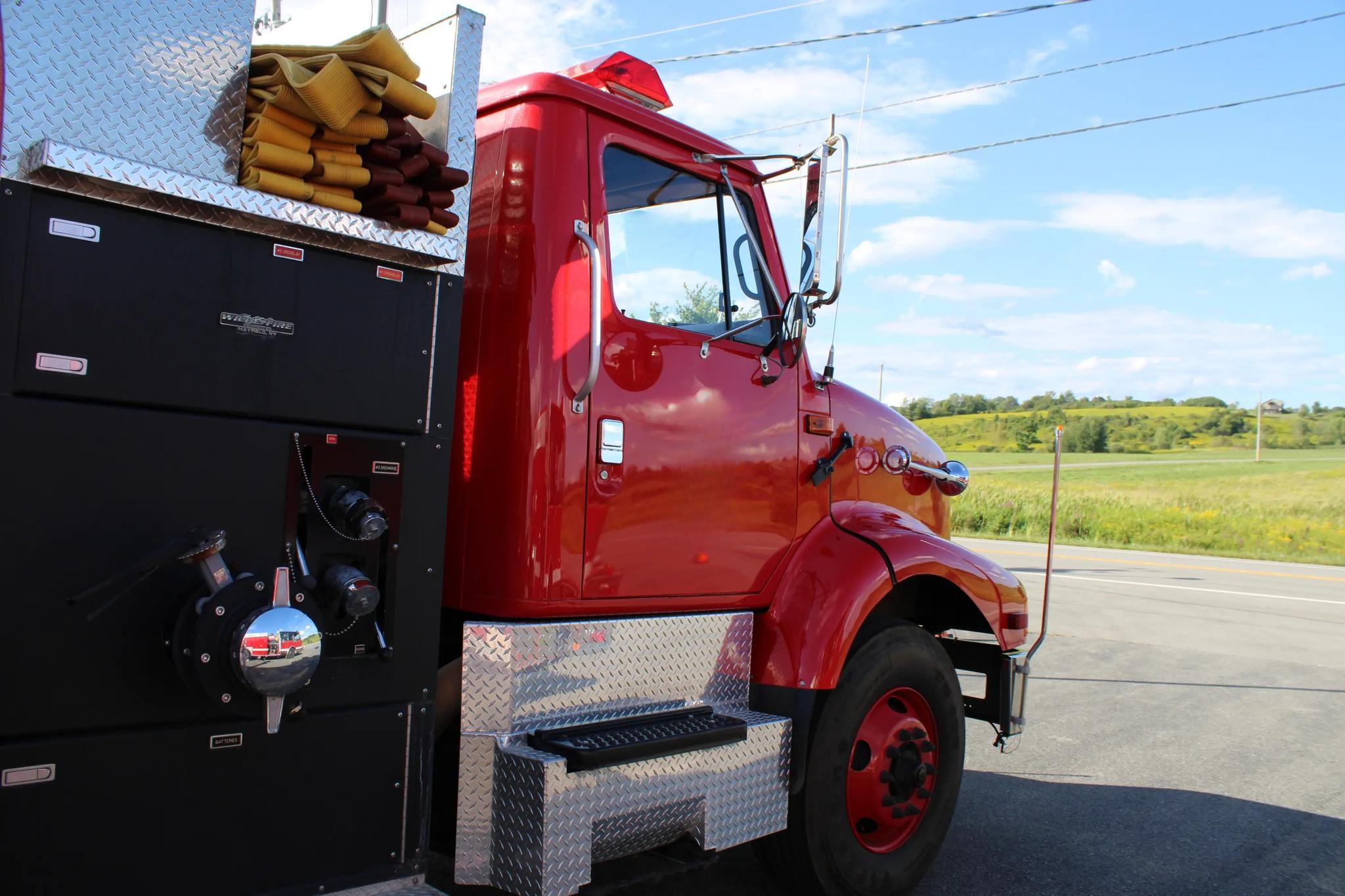 2002 International Tanker 1000/3000 - image 5