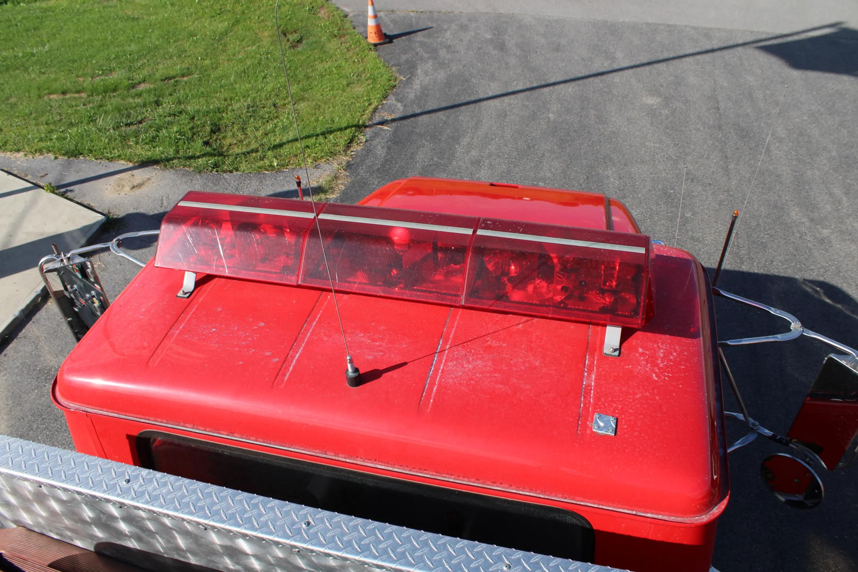 2002 International Tanker 1000/3000 - image 24