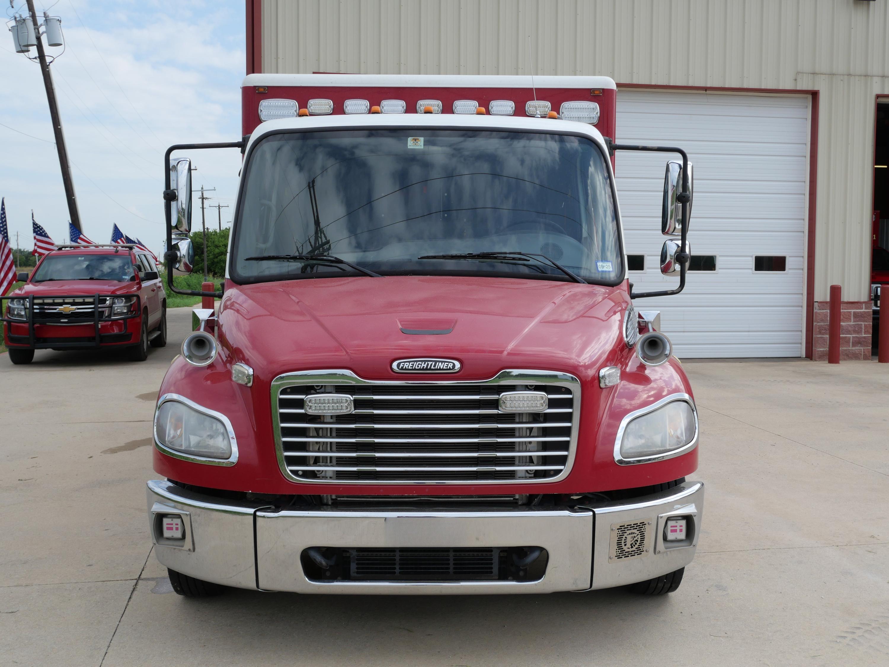2010 Horton Freightliner Ambulance w/ Stryker Stretcher Type I - image 7