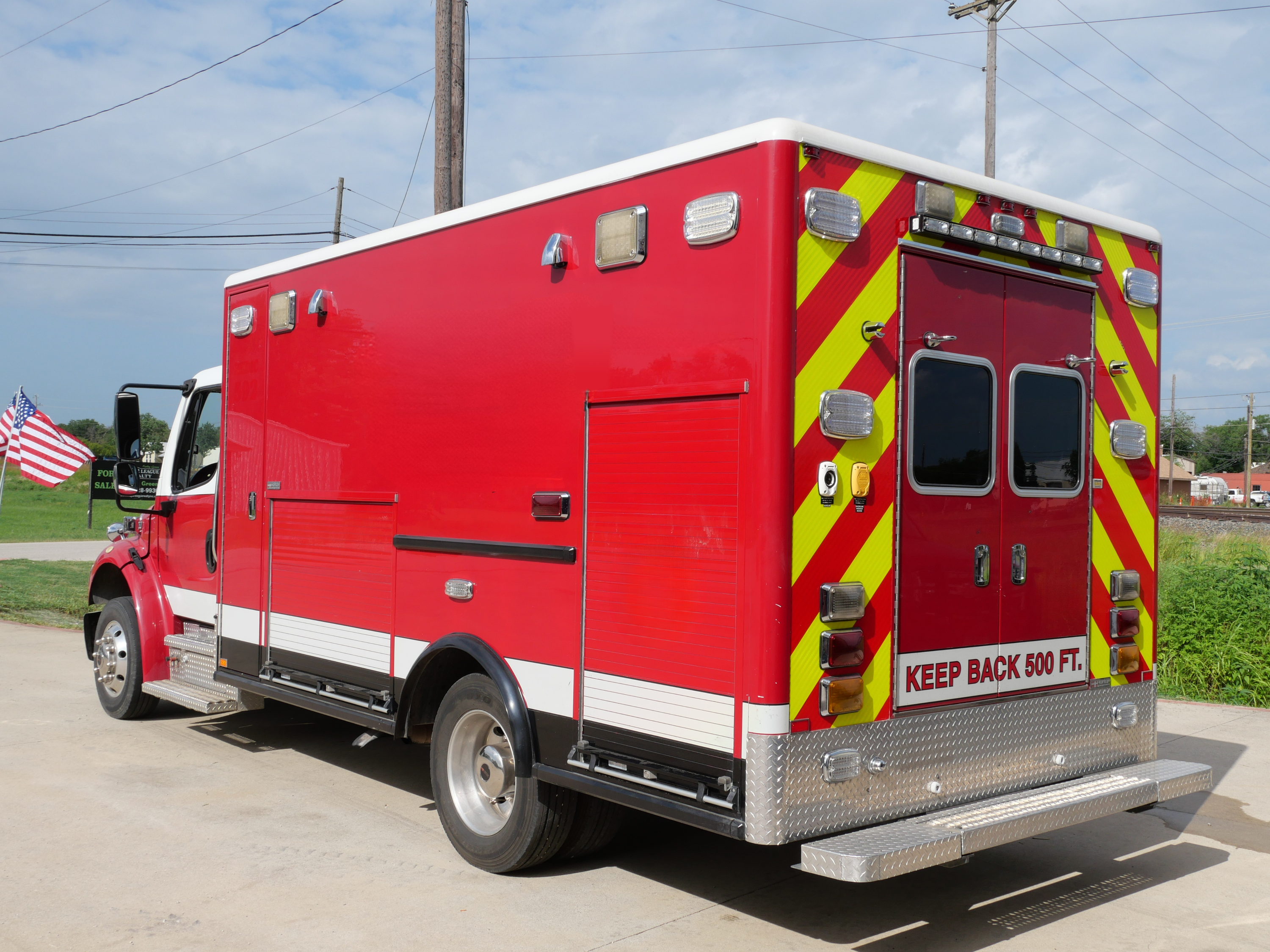 2010 Horton Freightliner Ambulance w/ Stryker Stretcher Type I - image 3