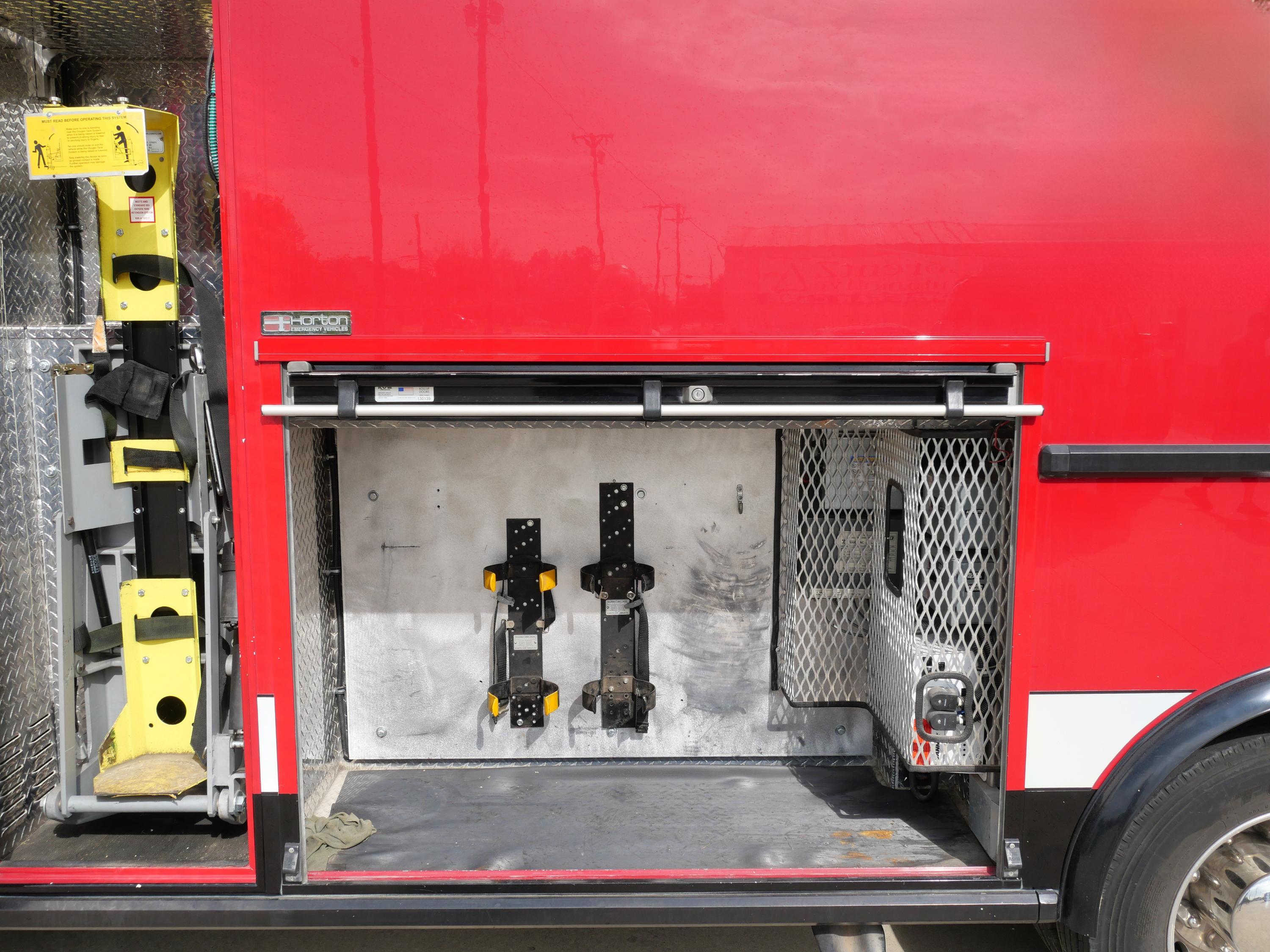 2010 Horton Freightliner Ambulance w/ Stryker Stretcher Type I - image 14