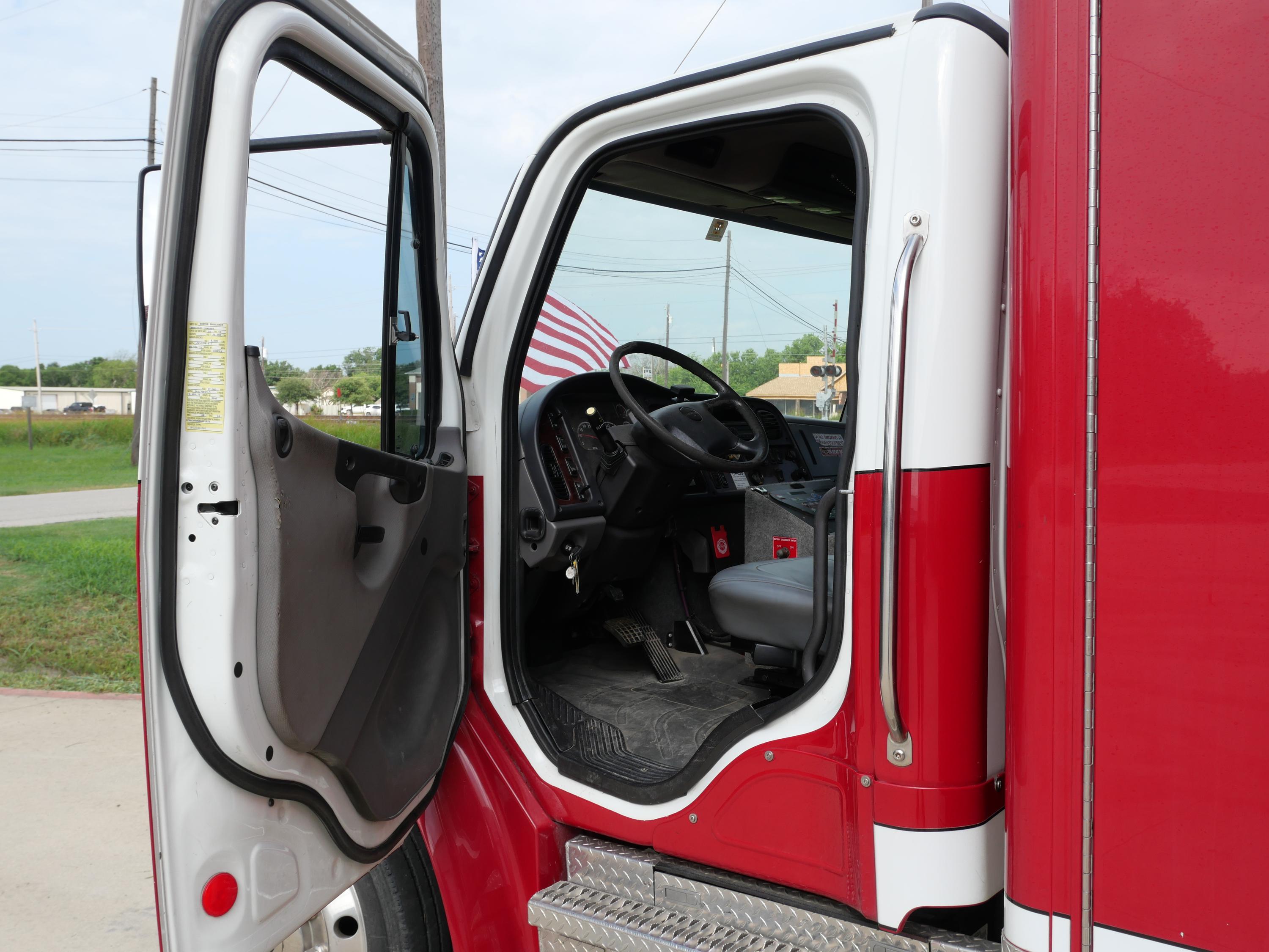 2010 Horton Freightliner Ambulance w/ Stryker Stretcher Type I - image 19