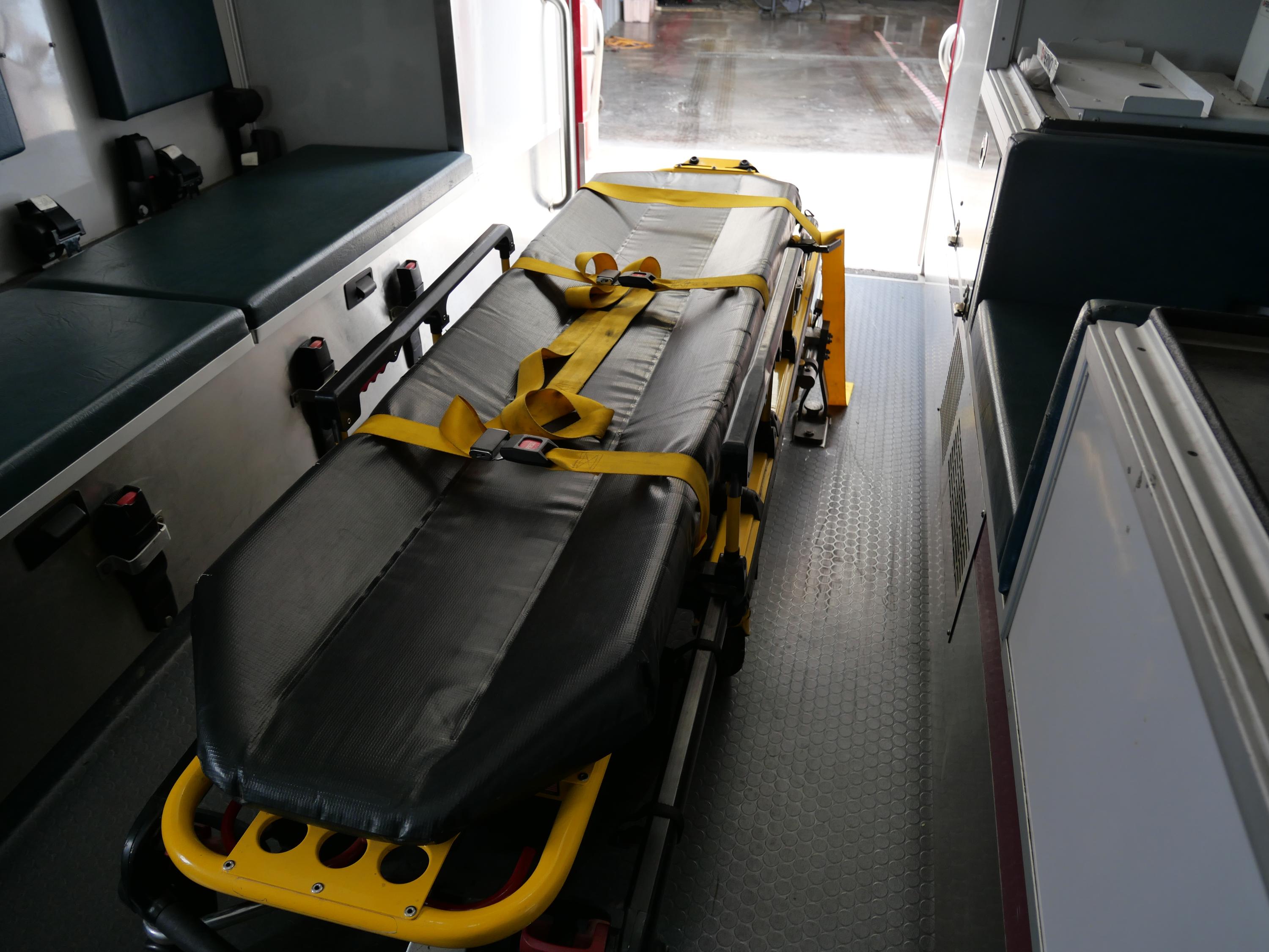 2010 Horton Freightliner Ambulance w/ Stryker Stretcher Type I - image 45