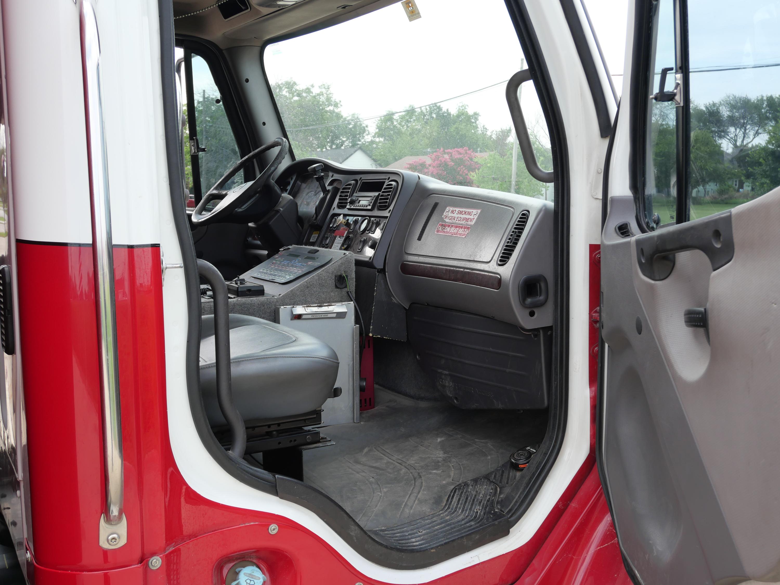 2010 Horton Freightliner Ambulance w/ Stryker Stretcher Type I - image 46