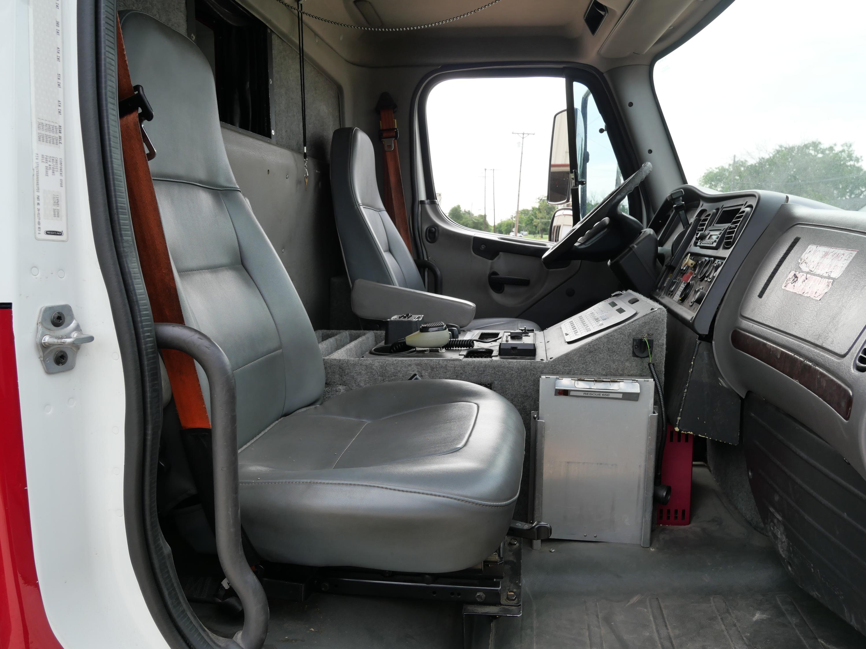 2010 Horton Freightliner Ambulance w/ Stryker Stretcher Type I - image 48