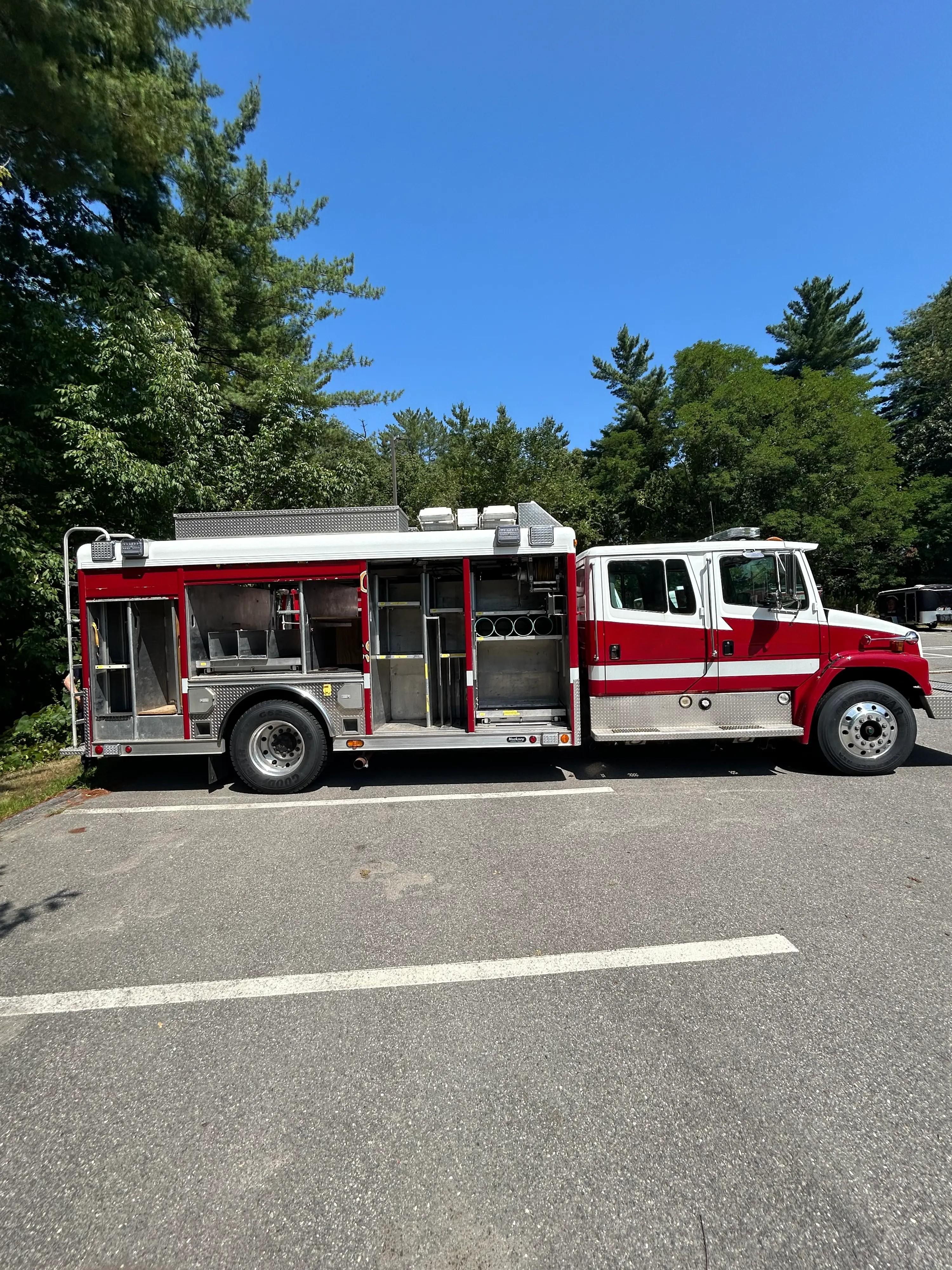 1996 Hackney Heavy Rescue - image 5