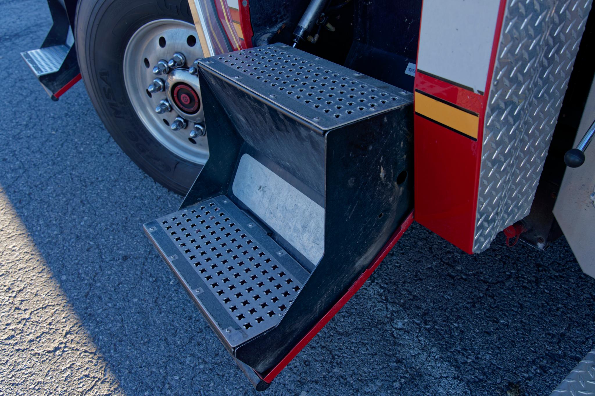 2008 Pierce Pumper - image 107