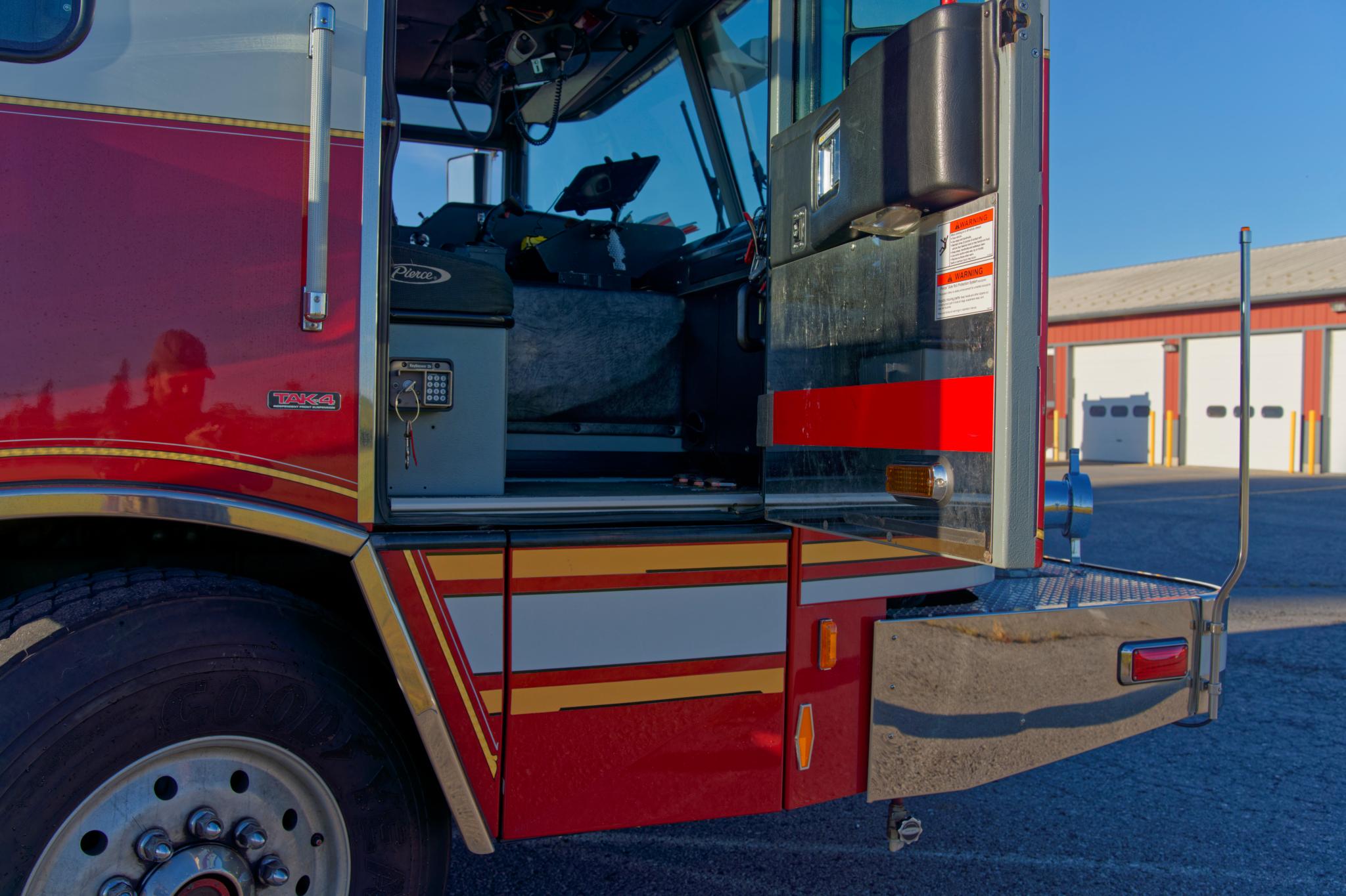 2008 Pierce Pumper - image 141