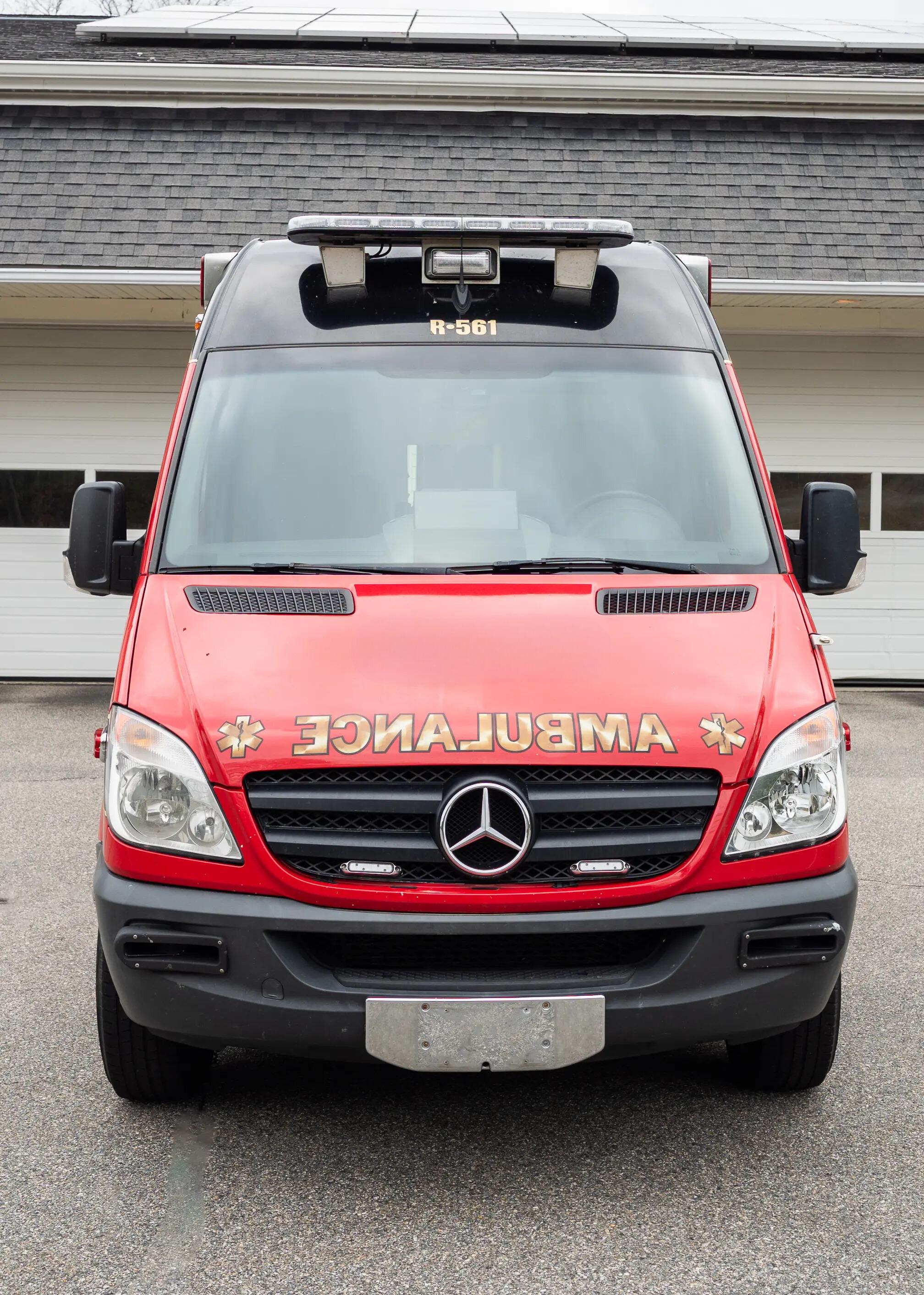 2013 Lifeline Mercedes Sprinter Type II - image 2