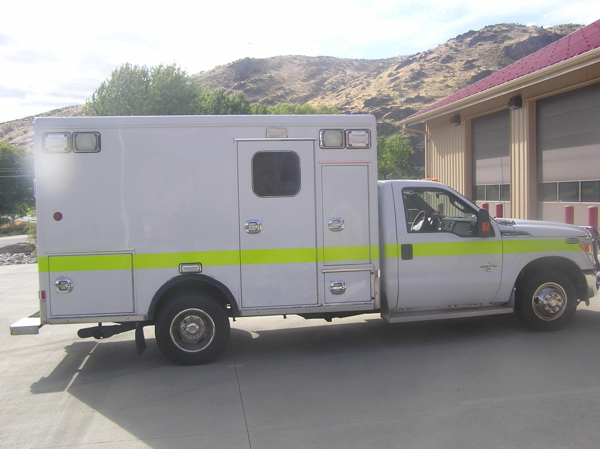 2011 Ford F350 Type I Ambulance - image 3