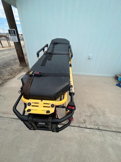 Two Stryker Power Pro XT Model 6500 Stretchers (Two Stretcher Package Deal) - image 2