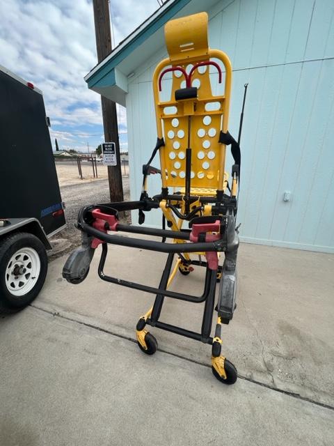 Two Stryker Power Pro XT Model 6500 Stretchers (Two Stretcher Package Deal) - image 8