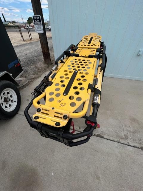 Two Stryker Power Pro XT Model 6500 Stretchers (Two Stretcher Package Deal) - image 10
