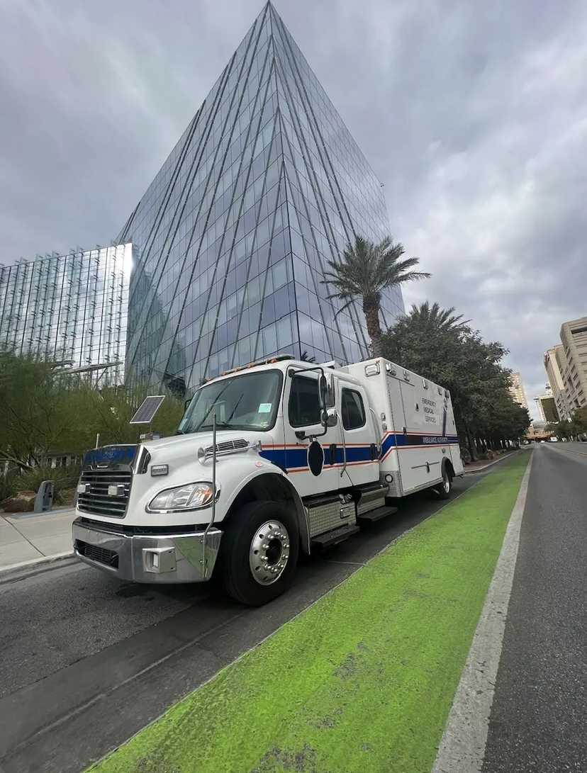 2015 Excellance Freightliner Type I Ambulance — photo 2