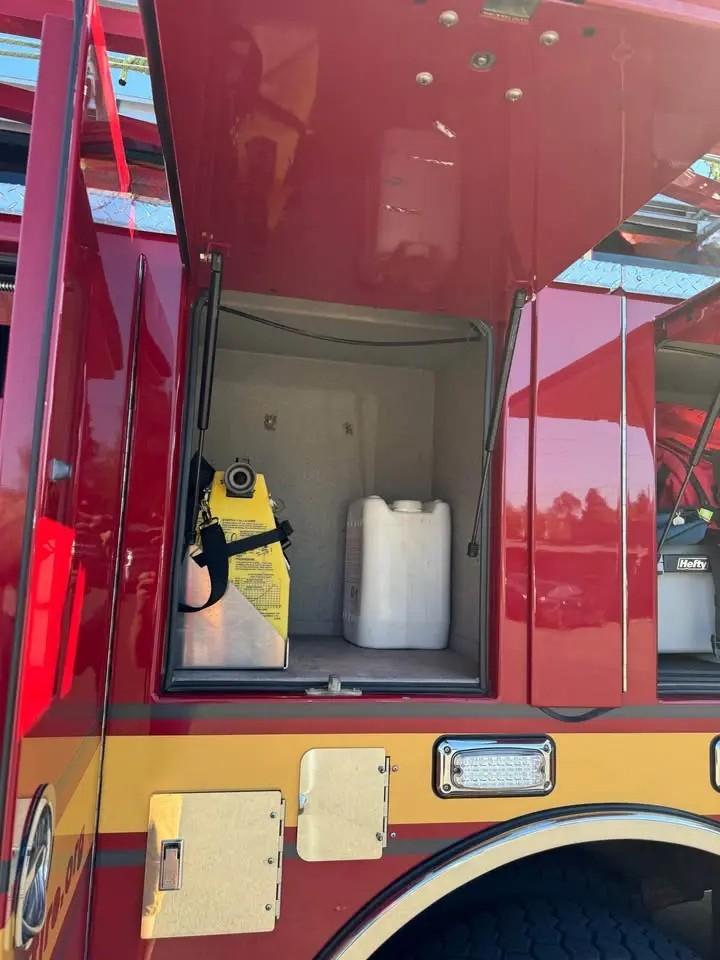 1999 Pierce Dash Pumper - image 16