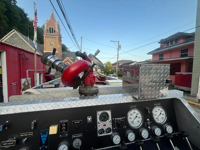 1999 Freightliner FL80 Pumper - image 31