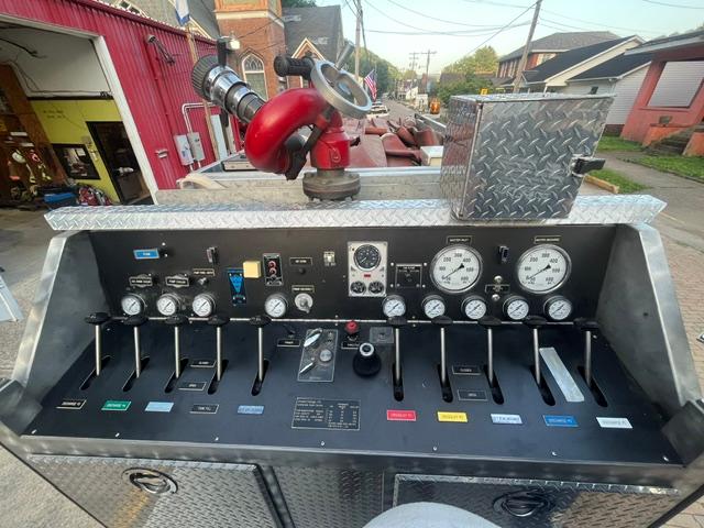 1999 Freightliner FL80 Pumper - image 26