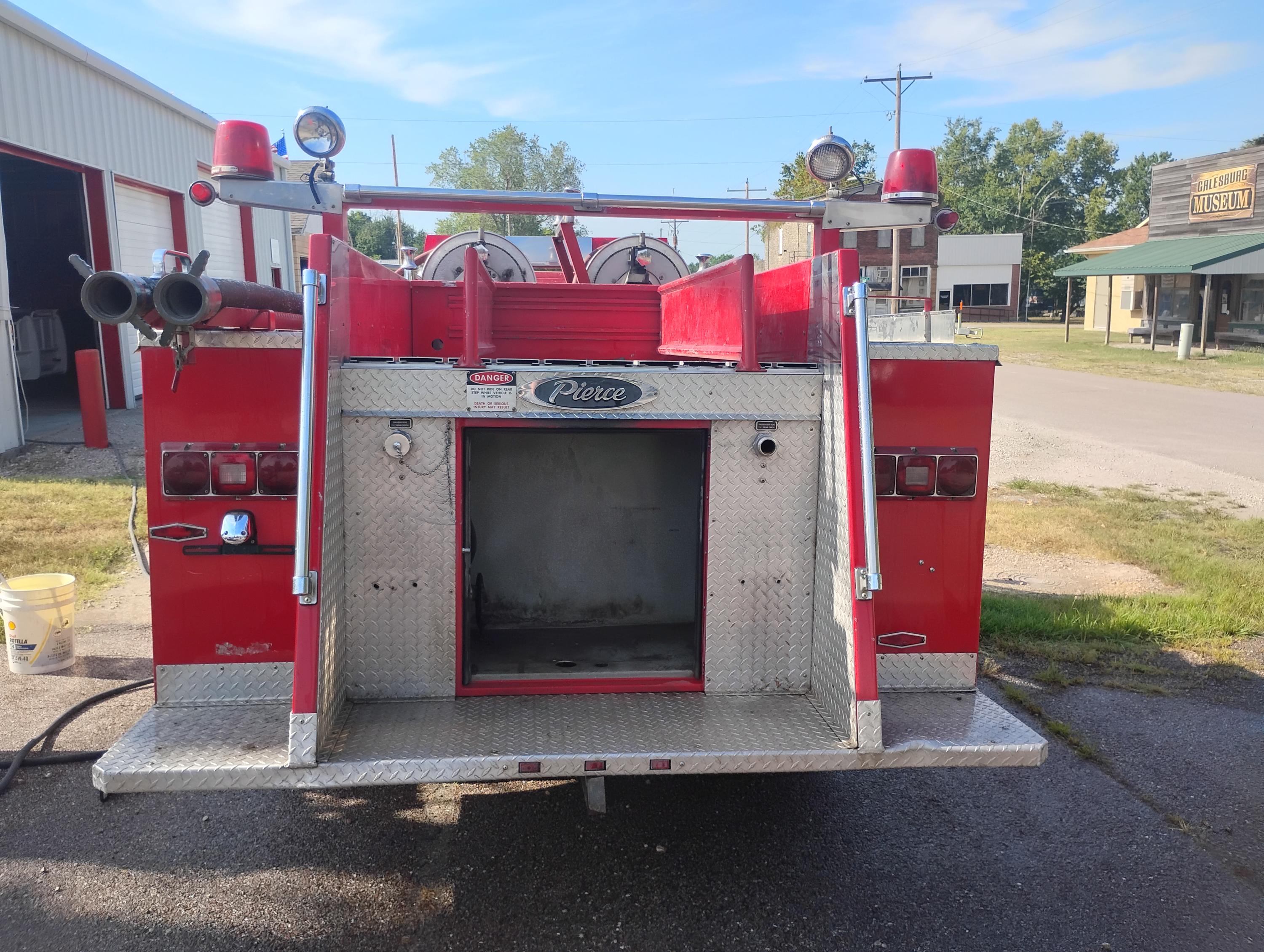 1984 Pierce Chevrolet Mini Pumper - image 4