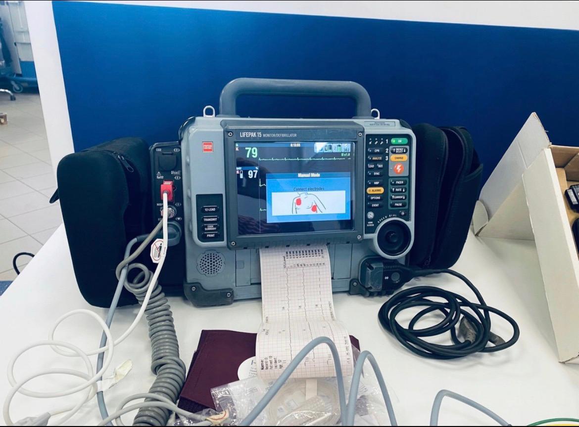 Lifepak 15 Defibrillator - image 5