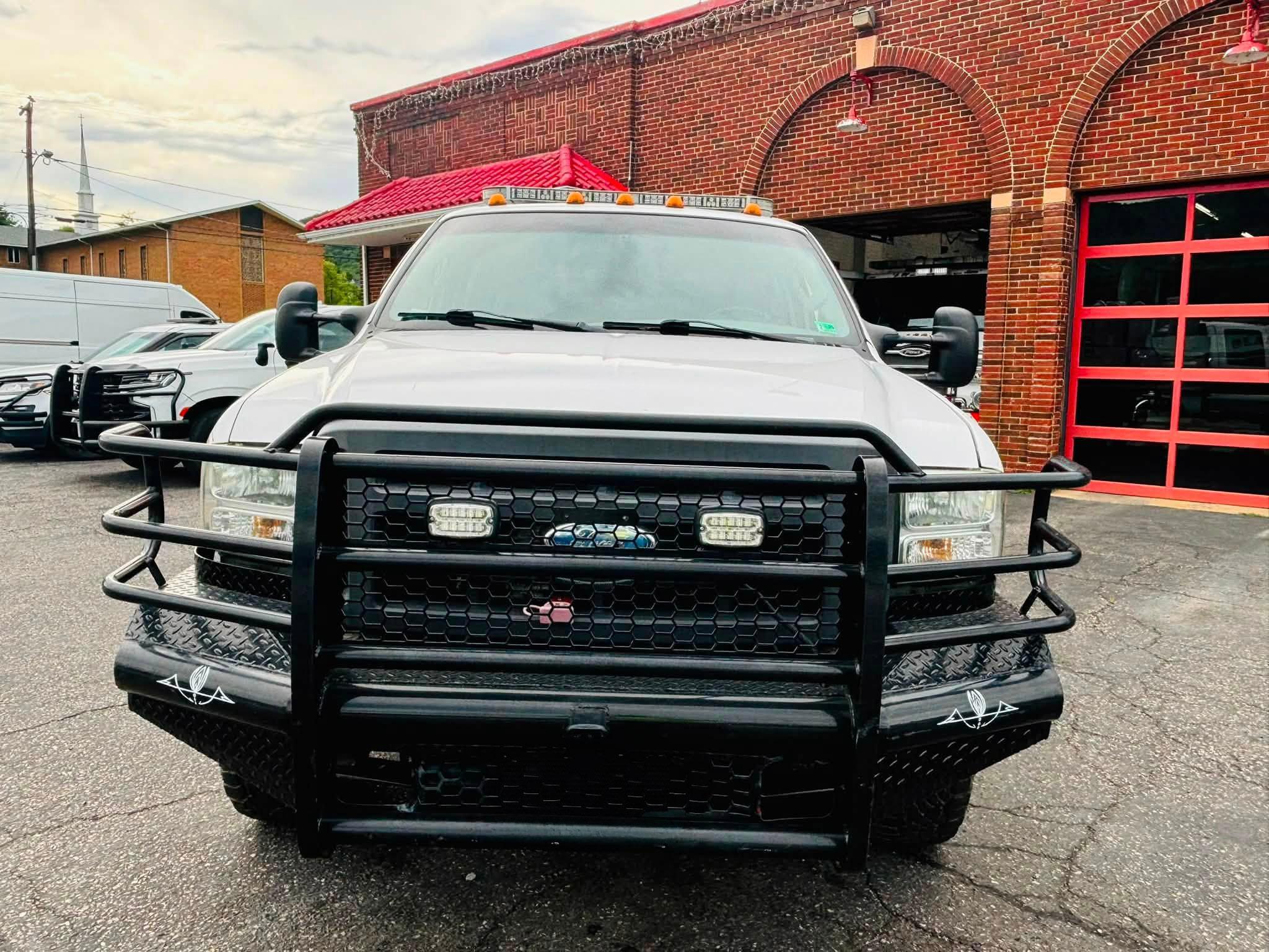 2005 Ford E-350 Brush Truck - image 2