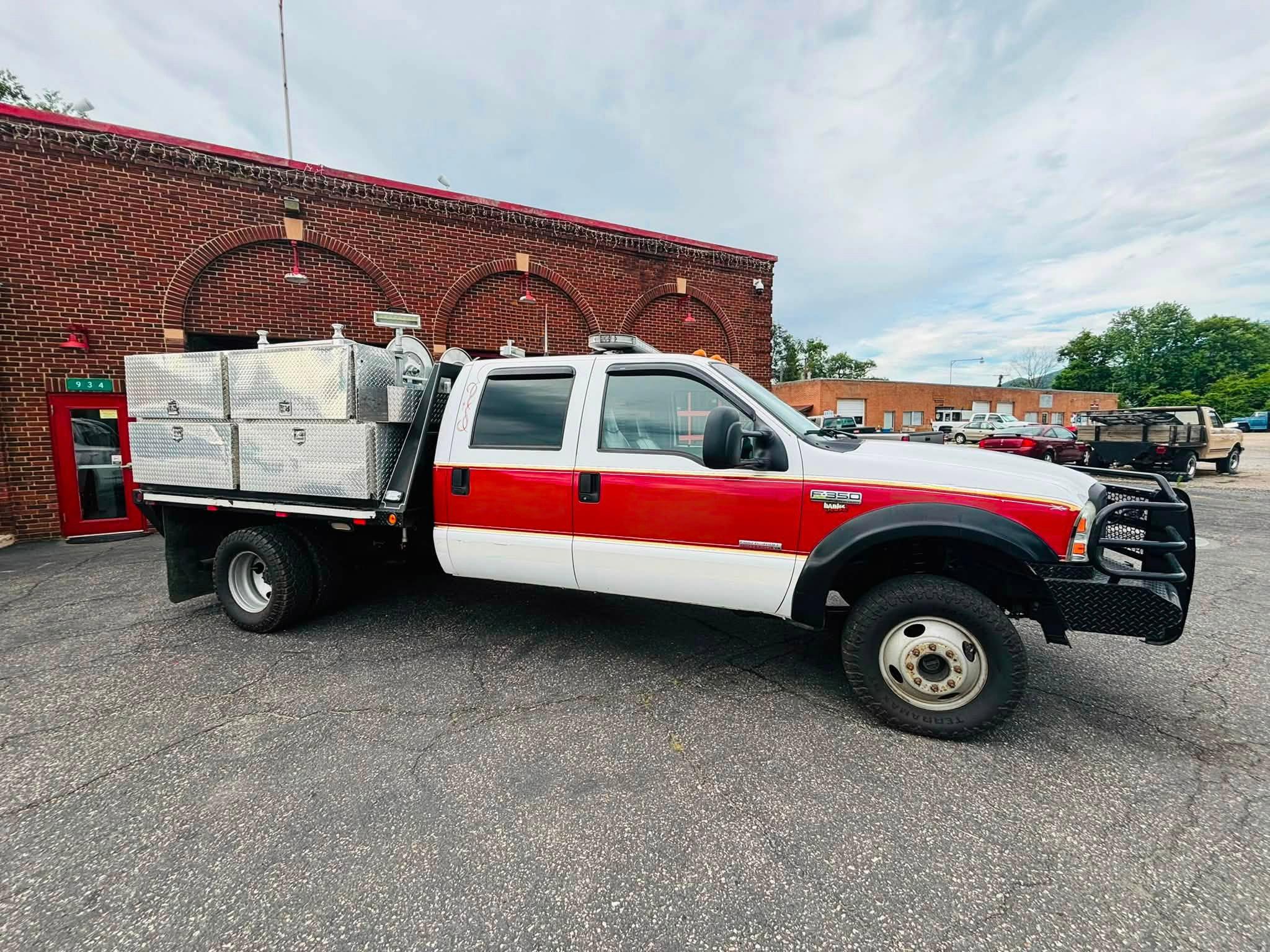 2005 Ford E-350 Brush Truck - image 3