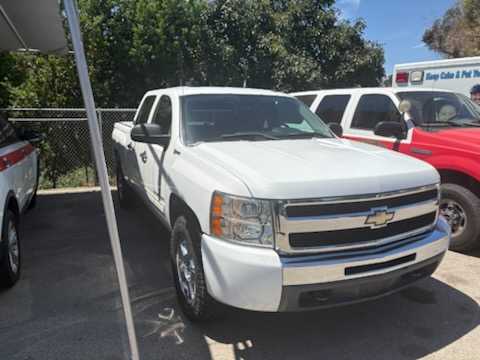 2010 Chevrolet Silvarado 4x4 Command Truck