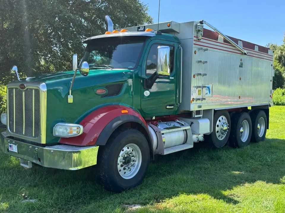 2017 Peterbilt 567