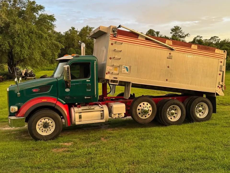 2017 Peterbilt 567 - image 6
