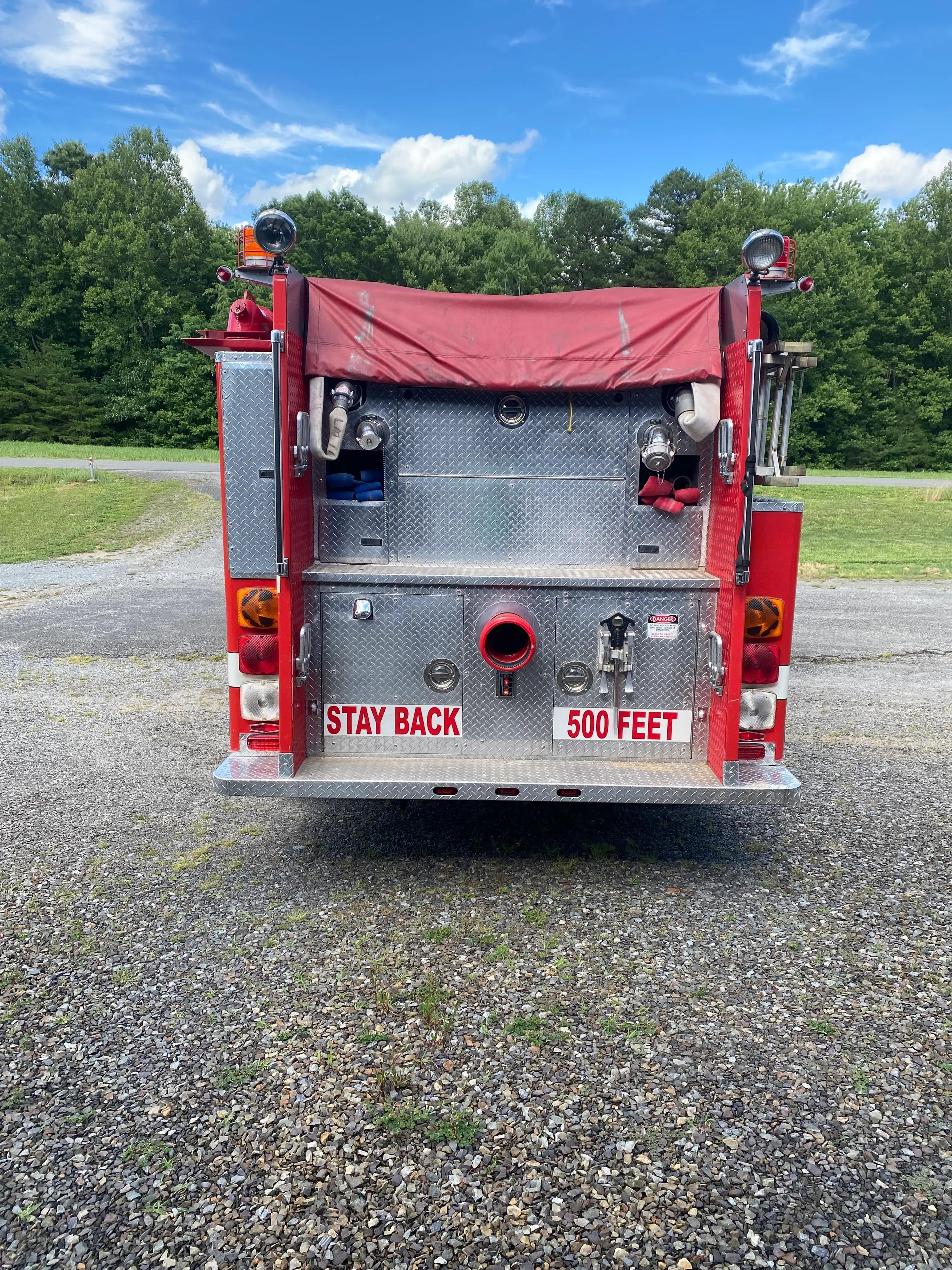 1996 3D Pumper Tanker - image 3