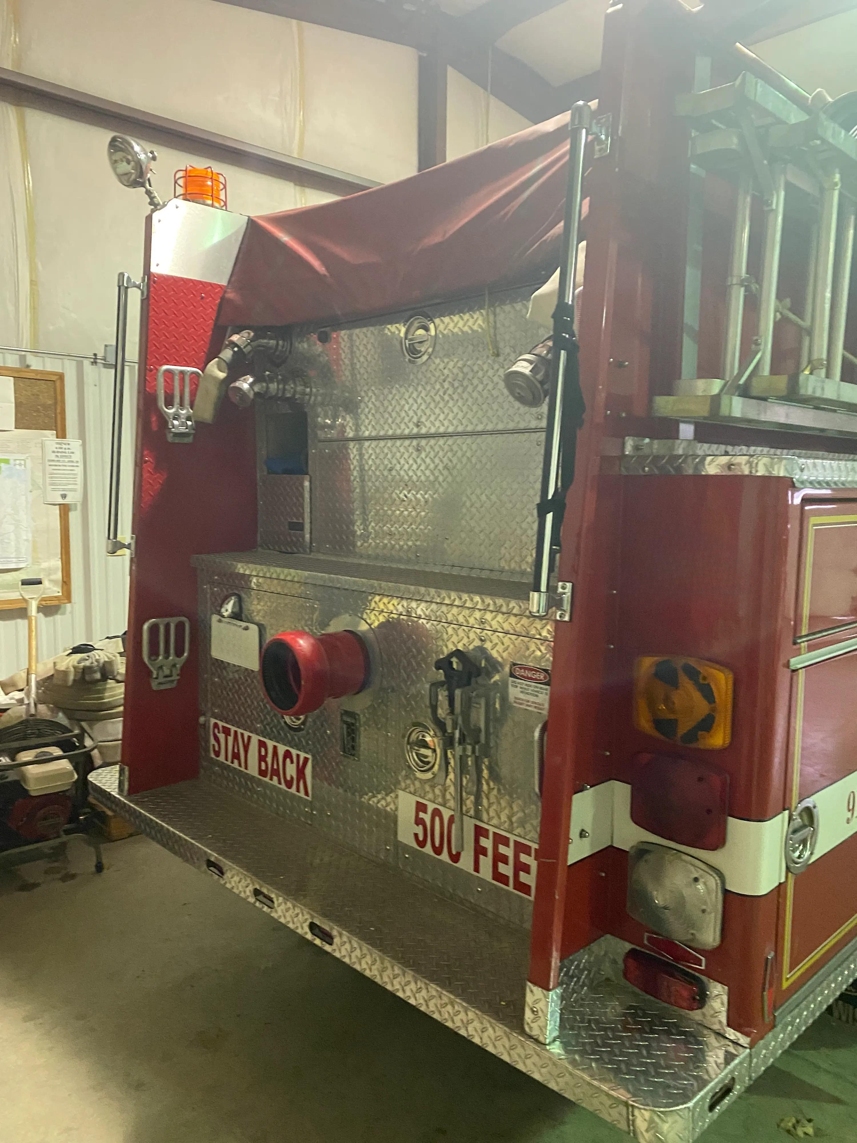1996 3D Pumper Tanker - image 18